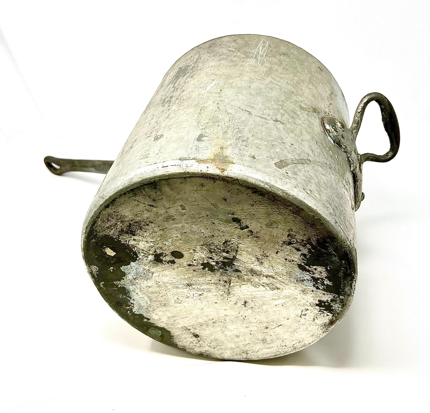 John Jacob Astor IV, Titanic Victim. Personally owned cooking pot from residential mansion. Astor’s Last Super. 3 of 3, large size.